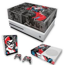 Capa Anti Poeira e Skin Compatível Xbox One S Slim - Arlequina Harley Quinn A