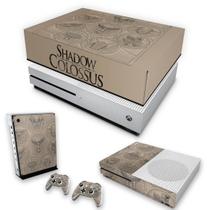 Capa Anti Poeira e Skin Compatível Xbox One S Slim - Shadow Of The Colossus - Pop Arte Skins