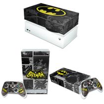 Capa Anti Poeira e Skin Compatível Xbox Series S - Batman Comics