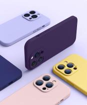 Capa Capinha Case Aveludada Anti Impacto iPhone 14 Pro