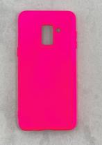 Capa Capinha Case Samsung Galaxy A8+ Plus (2018) Silicone Aveludado Proteção de Câmera