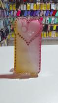 Capa Capinha Celular IP 13 Coração com Strass