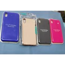Capa Capinha Silicone Compatível para IPhone XS MAX- enviado aleatoriamente Capa Capinha Silicone Compatível para IPhone XS MAX- enviado aleatoriamente