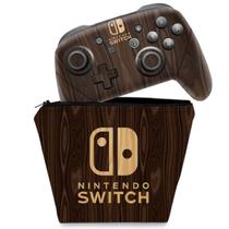 Capa Case e Skin Adesivo Compatível Nintendo Switch Pro Controle - Madeira - Pop Arte Skins