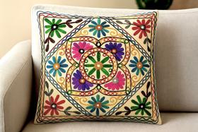 Capa De Almofada Bordada Indiana Mandala