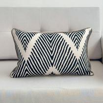 Capa de Almofada Decorativa Listras Ikat em Linhão Crú 45x30 Capa de Almofada Decorativa Listras Ikat em Linhão Crú 45x30