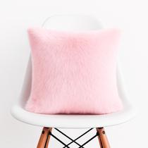 Capa de Almofada Pelúcia Pelo Curto Luxo Soft Rosa Bebê Para Sofá Novadecora