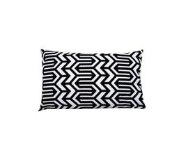 Capa de Almofada Retangular 30 x 50 Estampa Geométrica Cor Preta e Bege_Nallu Decor Capa de Almofada Retangular 30 x 50 Estampa Geométrica Cor Preta e Bege_Nallu Decor
