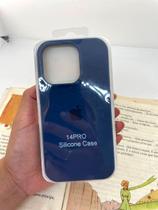 Capa de celular compatível com iPhone 14 Pro Normal Aveludadas