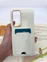 Capa de celular compatível com Realme C65 Porta Cartão Holdy Cor:Bege Capa de celular compatível com Realme C65 Porta Cartão Holdy Cor:Bege