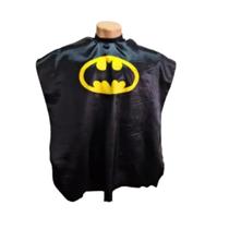 Capa de corte barbeiro infantil tecido cetim fexo em ziper Capa de corte barbeiro infantil tecido cetim fexo em ziper