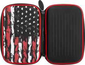 Capa de dardos Casemaster Sentinel 6 contém 6 dardos com bandeira americana