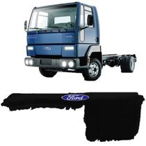 Capa De Painel Chinil Com Logo Para Ford Cargo 2004 Preto