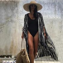 Capa de Praia Feminina Tie Dye - Maxi Cardigan Kimono com Cinto Capa de Praia Feminina Tie Dye - Maxi Cardigan Kimono com Cinto