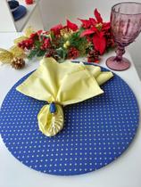 Capa de sousplat azul marinho com poá dourado