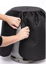 Capa em Tecido Matelado para Botijão de Gás 13kg Cor:Preto Capa em Tecido Matelado para Botijão de Gás 13kg Cor:Preto