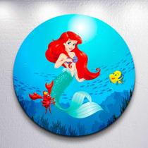 Capa Grande e Mini Painel Sereia Princesa Litle Redondoda Estampa Sublimada Festa Infantil Capa Grande e Mini Painel Sereia Princesa Litle Redondoda Estampa Sublimada Festa Infantil