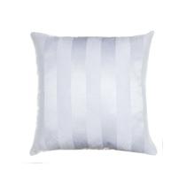 Capa Para Almofada Em Tecido Jacquard Branco Listrado Capa Para Almofada Em Tecido Jacquard Branco Listrado