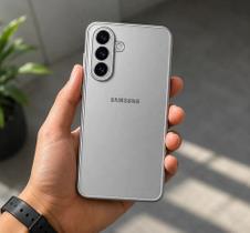 Capa Premium Lumme Aveludada Para Samsung A56 Com bordas elevadas para Proteção de Câmeras Capa Premium Lumme Aveludada Para Samsung A56 Com bordas elevadas para Proteção de Câmeras