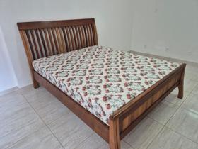 Capa protetora para colchão solteiro varias cores lisas zíper 30 cm altura 150 fios otimo acabamento des-7926-cor-23f