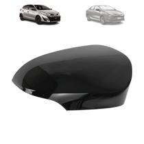 Capa retrovisor toyota yaris 2018 a 2023 com furo pisca black piano lado direito