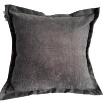 Capa Suede Amassado Liso Decorativa p/ Almofada 43x43cm Cinza Chumbo com Abas