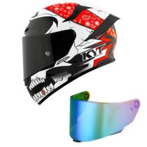 Capacete KYT TT Course Pirate Branco e Vermelho Mais Viseira Camaleão Capacete KYT TT Course Pirate Branco e Vermelho Mais Viseira Camaleão