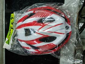 capacete para ciclista cxr cor branco com vermelho