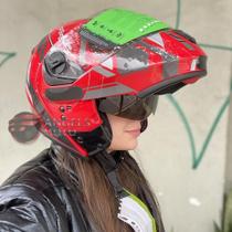 Capacete Peels Urban 2 Dynamic Vermelho Grafite Capacete Peels Urban 2 Dynamic Vermelho Grafite