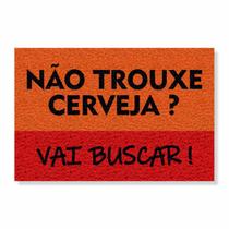 Capacho não trouxe cerveja cores:laranja