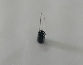 Capacitor Eletrolítico 100uf 50v - Kit C/ 10 Peças Capacitor Eletrolítico 100uf 50v - Kit C/ 10 Peças