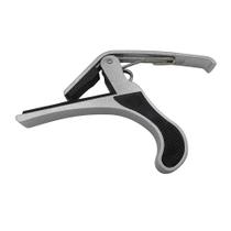 Capotraste Violão / Guitarra com Haste Longa Prata Dolphin Capotraste Violão / Guitarra com Haste Longa Prata Dolphin