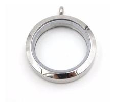 Capsula Relicário com fecho Imã + Colar em Banho Prata