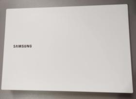 Carcaça Da Tela Topcover Completo Original Samsung NP550 Branco