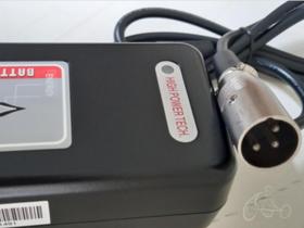 Carregador de baterias para cadeiras motorizadas Comfort Praxis - EB 103 S - mod. 24 V / 2 Ah