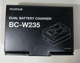 Carregador fujifilm Dual battery charger BC-W235