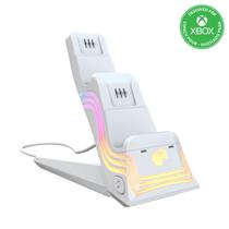 Carregador PDP Afterglow Wave Dual para Dois Controles Xbox com Iluminação RGB Carregador PDP Afterglow Wave Dual para Dois Controles Xbox com Iluminação RGB