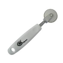 Carretilha Inox Corta/Fecha Massa 17,5 cm Carretilha Inox Corta/Fecha Massa 17,5 cm