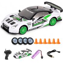 Carrinho Carro De Controle Remoto, Drift com Rodas Extras, Cones Bateria Recarregável Faról 4x4 Rc - UniduniToys