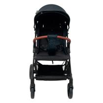 Carrinho de Bebê Reclinável Proteção UV Freso Confort Preto Carrinho de Bebê Reclinável Proteção UV Freso Confort Preto