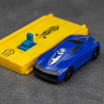 Carrinho De Corrida Com Lançador Manual Kit 2 Peças Cor:Azul Carrinho De Corrida Com Lançador Manual Kit 2 Peças Cor:Azul