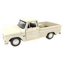 *Carrinho de Ferro Miniatura Chevy C10 Pickup 1966 Fleetside 1:24 MotorMax