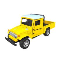 Carrinho em Miniatura Toyota Bandeirante de Ferro Realista 1:32 Amarela Carrinho em Miniatura Toyota Bandeirante de Ferro Realista 1:32 Amarela