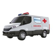 Carrinho Infantil Van Iveco Daily Ambulância Com Acessórios