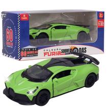 Carrinho Miniatura Verde Claro Pull Back 1:32 C/ Som e Luz - Castela