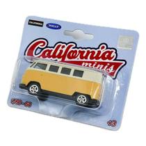Carrinho Miniatura Volkswagen Kombi Bege e Amarela 1:64 California Carrinho Miniatura Volkswagen Kombi Bege e Amarela 1:64 California
