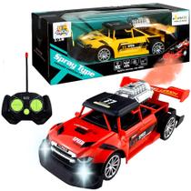 Carrinho que Solta Fumaça Carros de Brinquedo com Luz de Controle Remoto 6 Funções