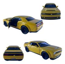 Carrinhos Miniaturas Ferro Dodge Challenger Str Fricção Carrinhos Miniaturas Ferro Dodge Challenger Str Fricção