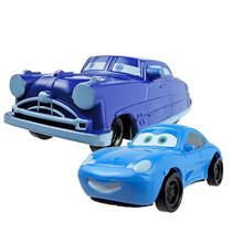 Carrinhos Sally e Doc Hudson Carros Disney + 2 Quebra Cabeças + 2 Adesivos