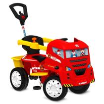 Carro a Pedal Infantil Caminhão Bombeiro com Volante Interativo Bandeirante